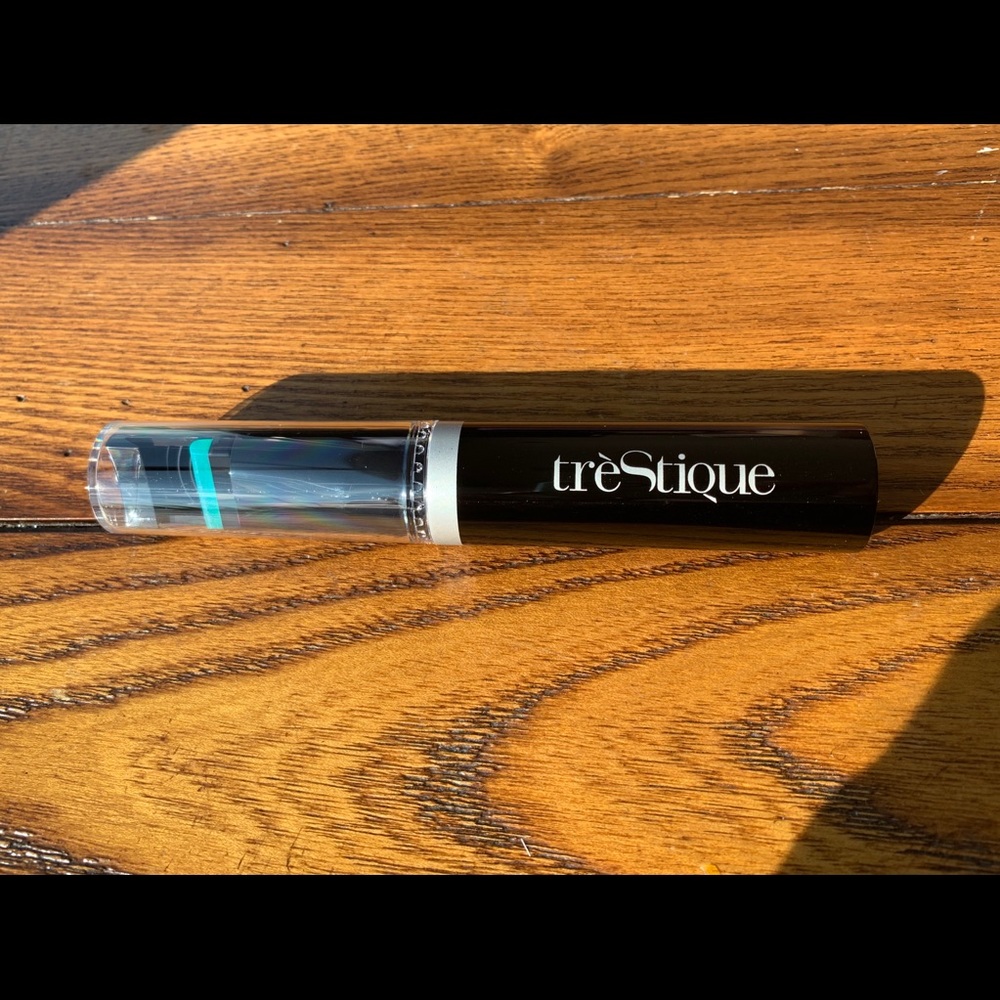 Trestique Good Vibes mascara never been opened